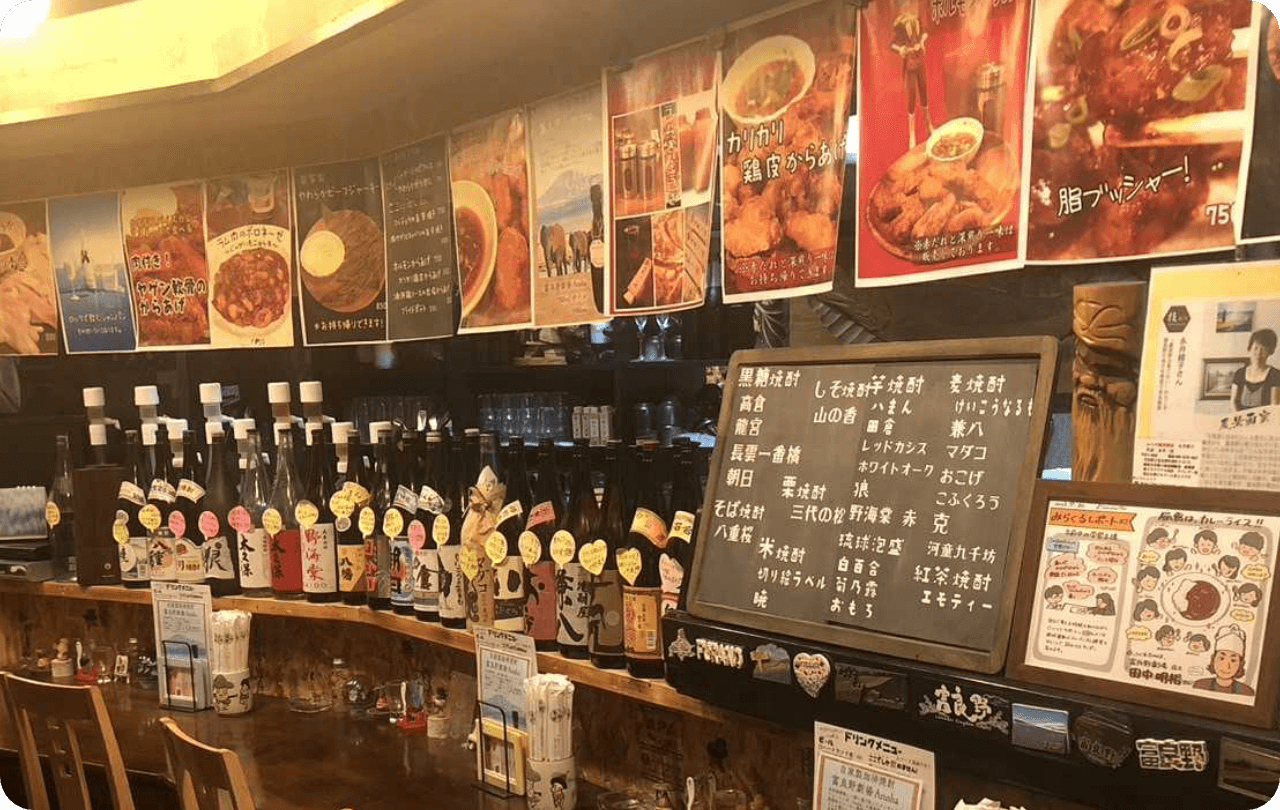 心のこもった手作り料理と、他では味わえないこだわりのお酒が魅力です。
